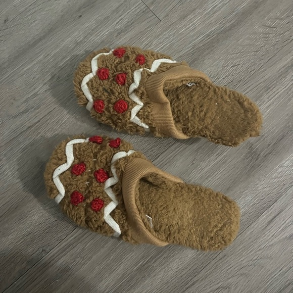 Pottery Barn Gingerbread Slippers small - Picture 2 of 4